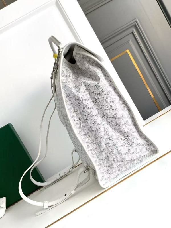 G09ard saint leger backpack