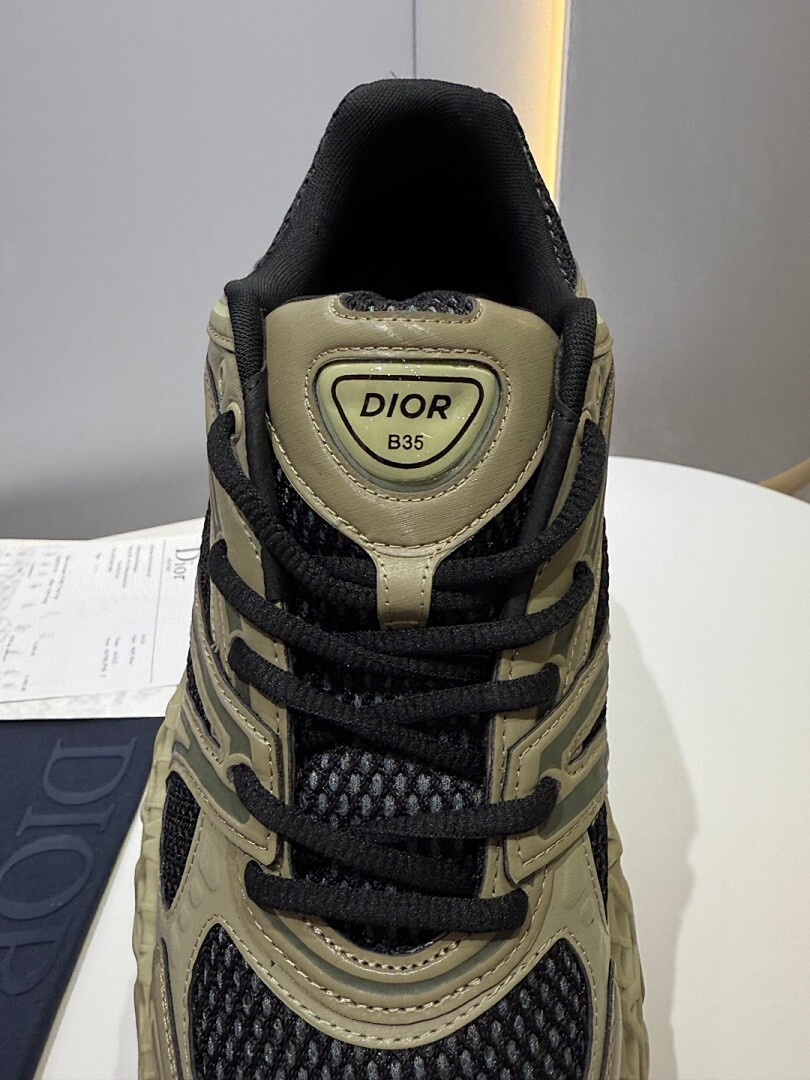 DR B35 NXXT sneaker