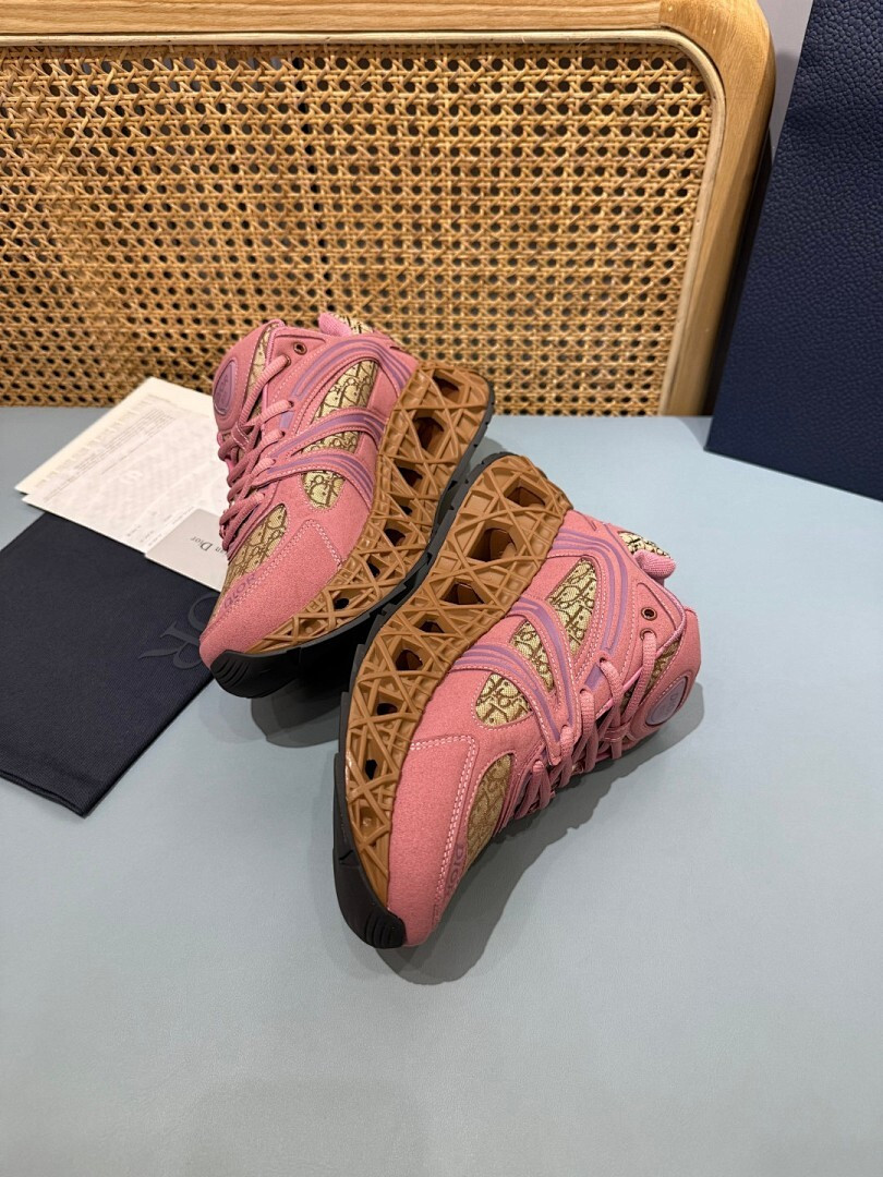 DR B35 NXXT sneaker