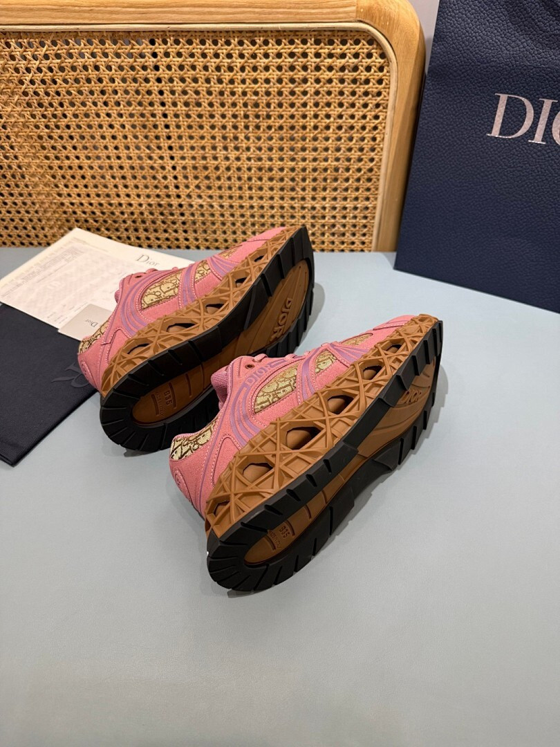 DR B35 NXXT sneaker