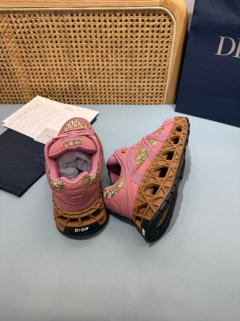 DR B35 NXXT sneaker