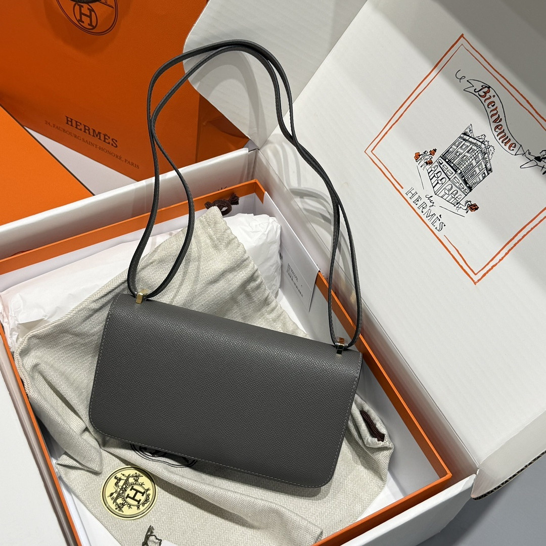 H*RMES BAGS size 24x12x4cm