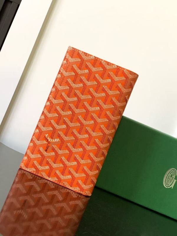 G09ard saint-roch long wallet