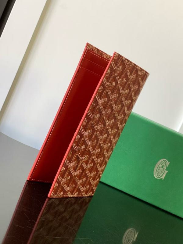 G09ard saint-roch long wallet