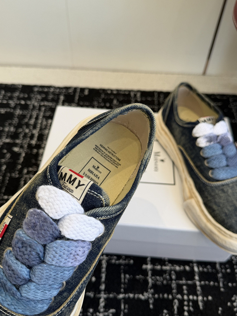 Ma1s0n mihara sneakers