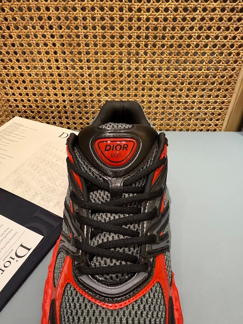 DR B35 NXXT sneaker