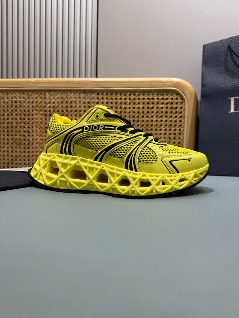 DR B35 NXXT sneaker
