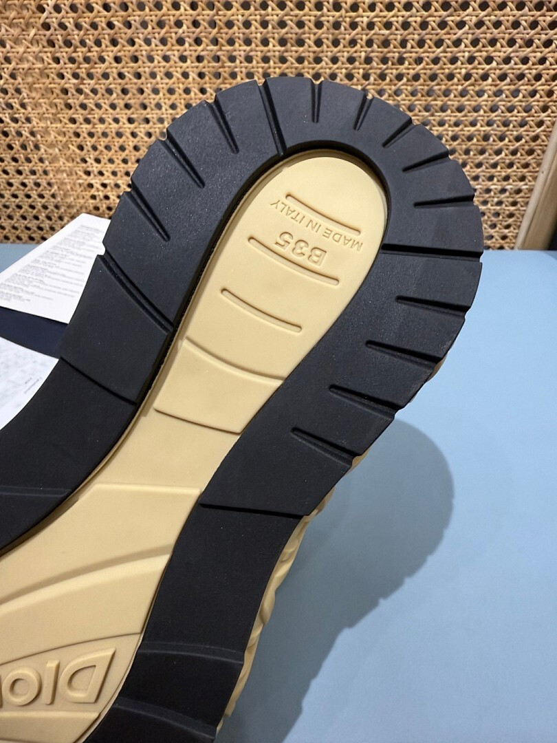 DR B35 NXXT sneaker