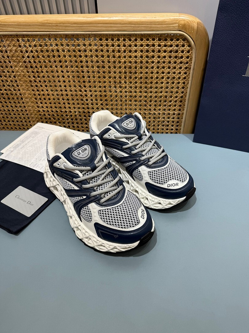 DR B35 NXXT sneaker