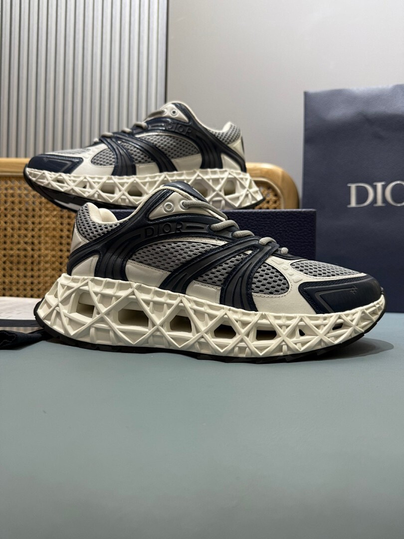 DR B35 NXXT sneaker