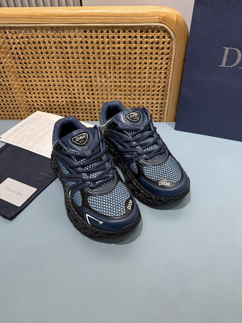 DR B35 NXXT sneaker