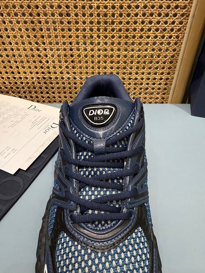 DR B35 NXXT sneaker