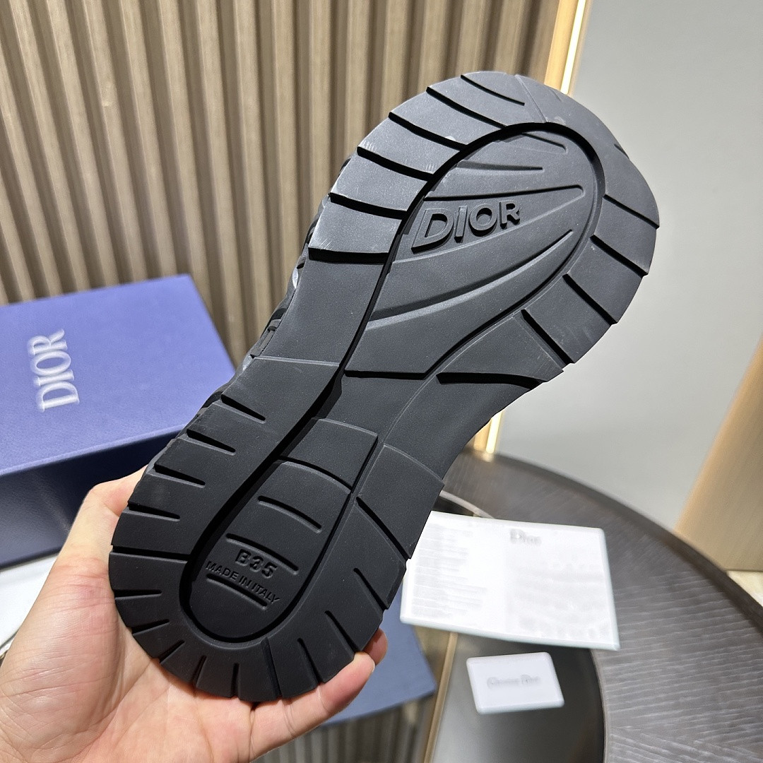 DR B35 NXXT sneaker