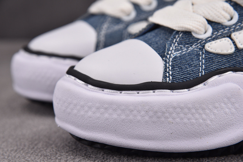 A*iri x MMY Sneakers