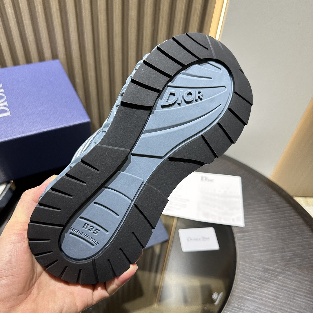 DR B35 NXXT sneaker