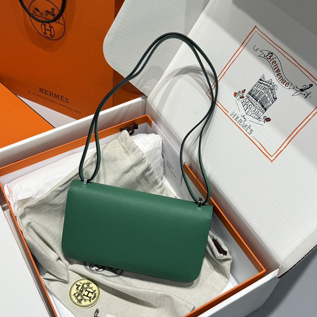 H*RMES BAGS size 24x12x4 CM