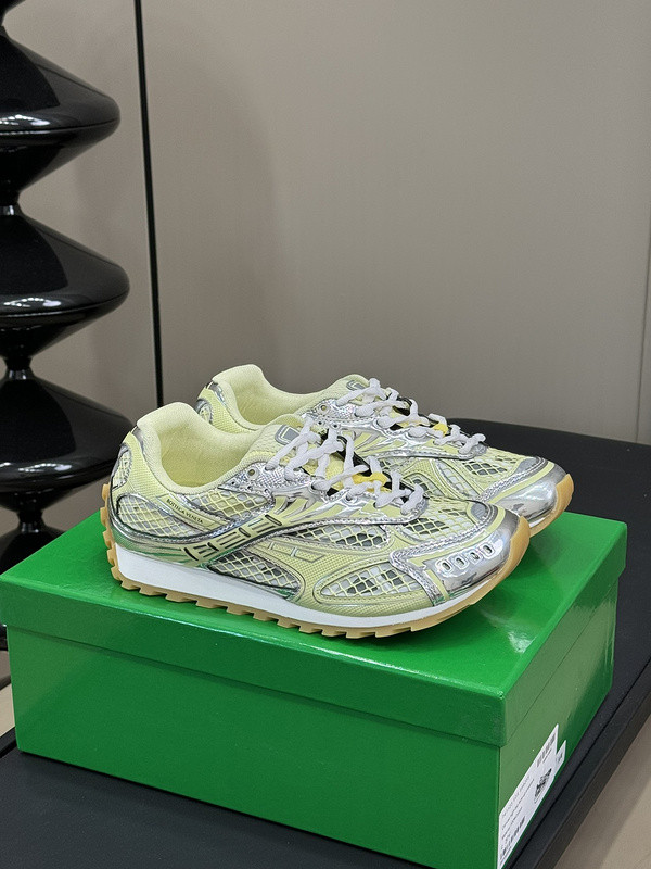 Bo*te*ga ve*ne*ta orbit sneaker