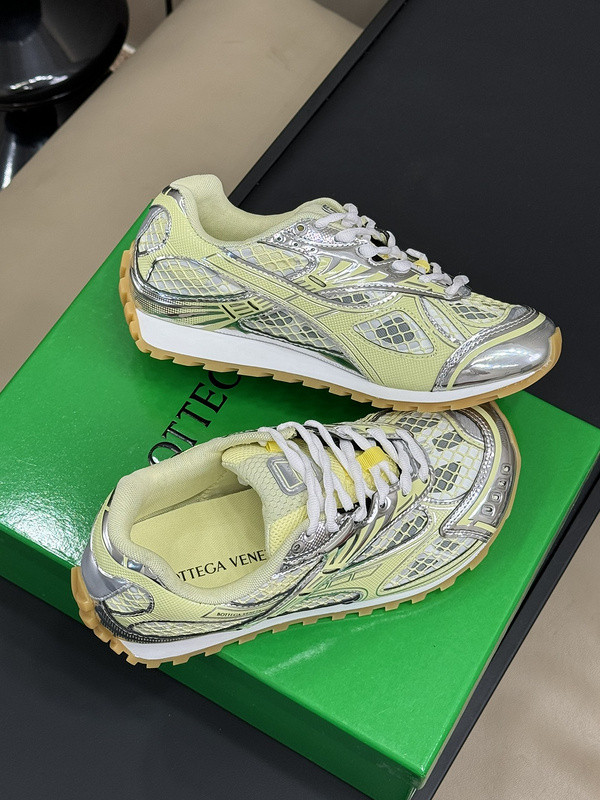 Bo*te*ga ve*ne*ta orbit sneaker