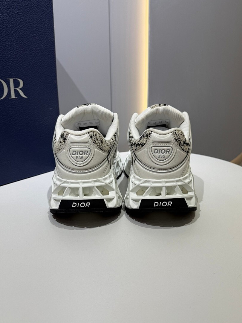 DR B35 NXXT sneaker