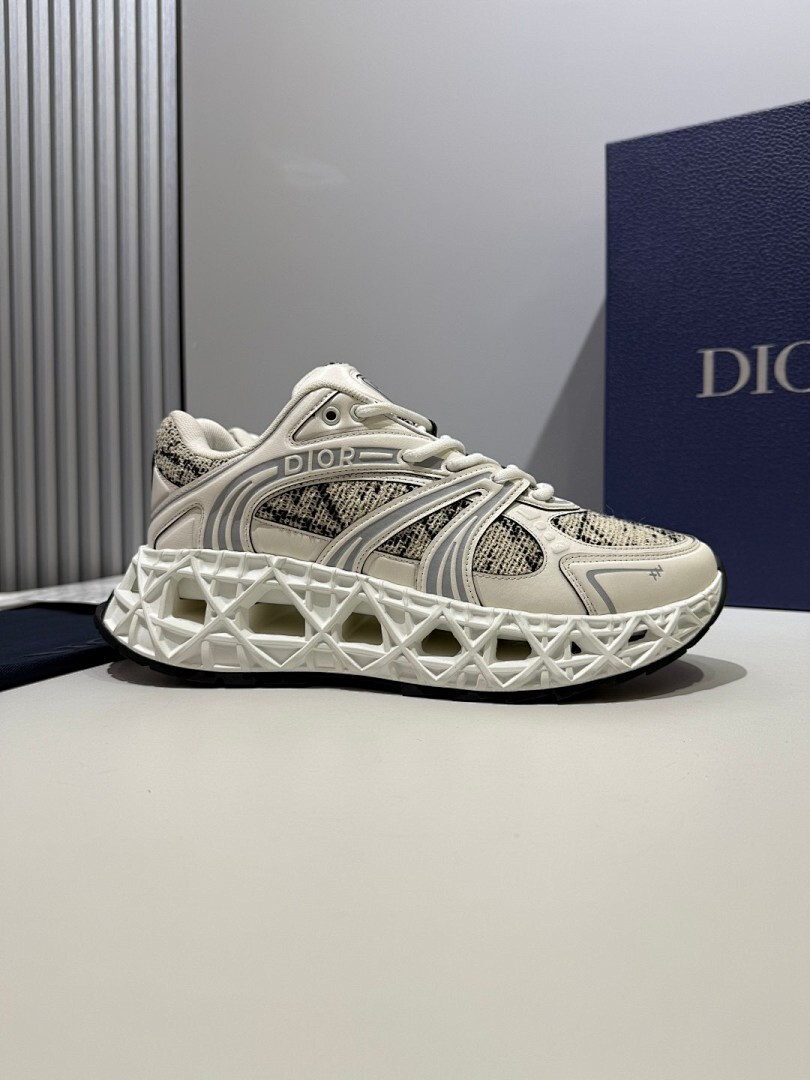 DR B35 NXXT sneaker