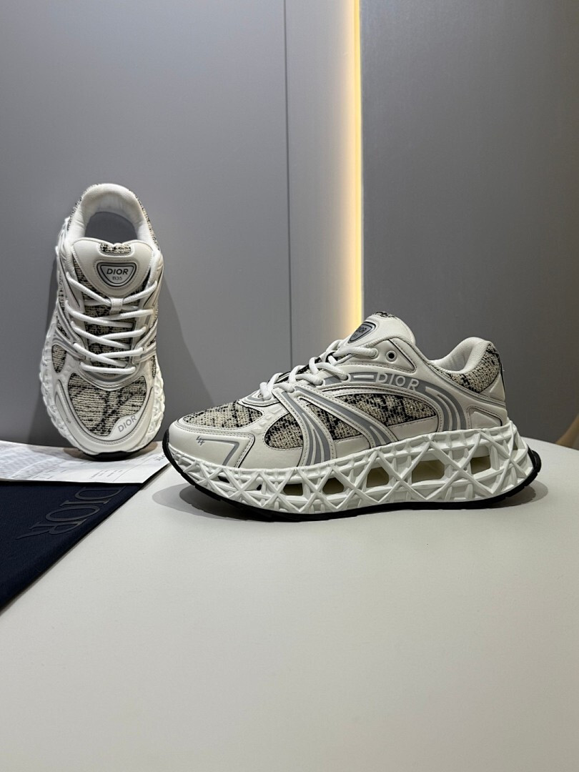 DR B35 NXXT sneaker