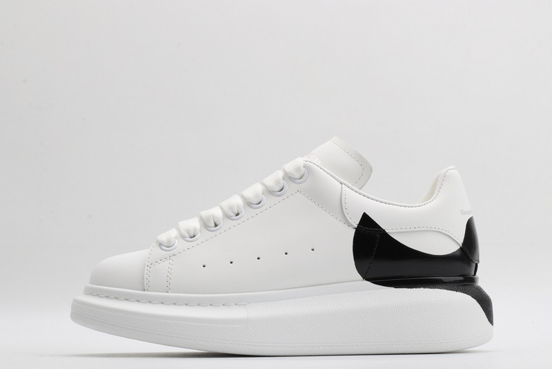 ALEXANDER MCQUEEN SNEAKER