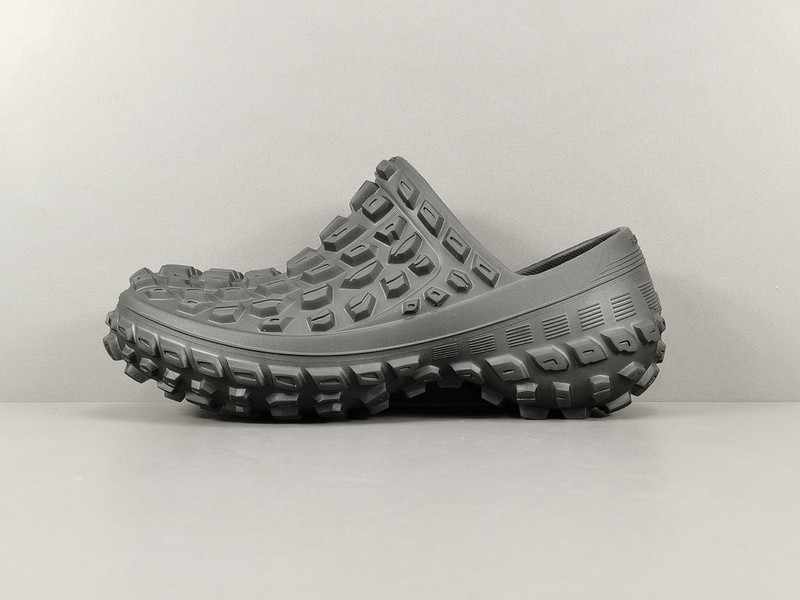 Ba*len*cia*ga bouncer clog