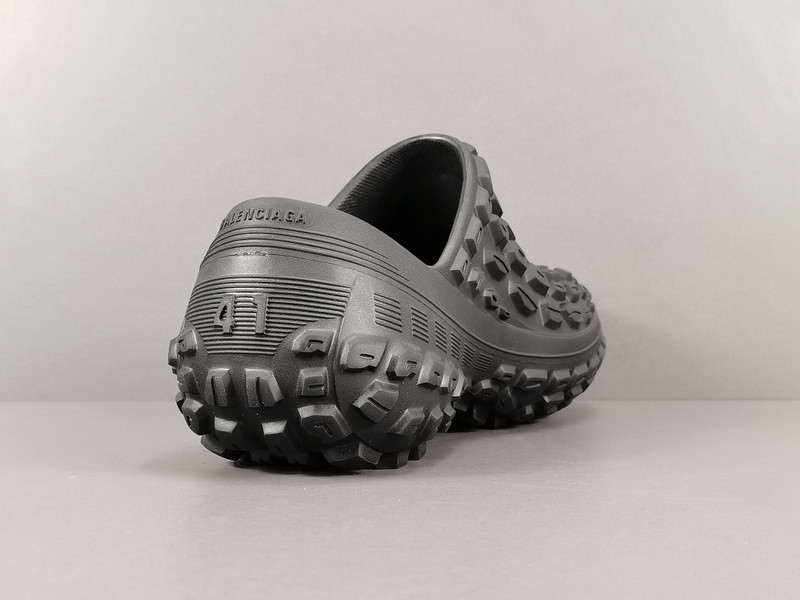 Ba*len*cia*ga bouncer clog