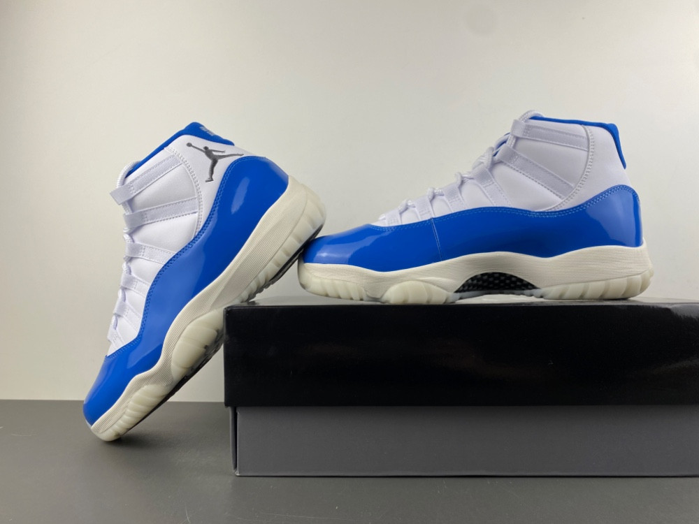 Air Jordan 11 Sail / Sport Royal Colorway IO8959-133