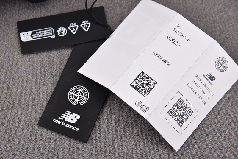 New Balance x Stone Island 991v2 