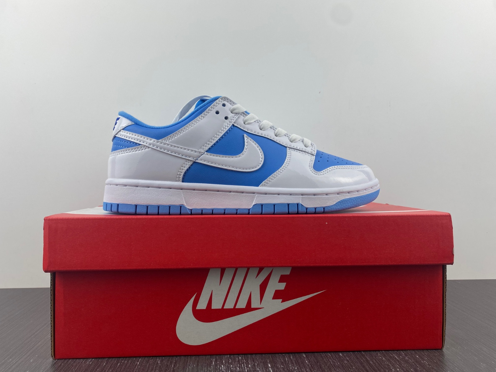 Nike Dunk Low Reverse UNC (W) DJ9955-101