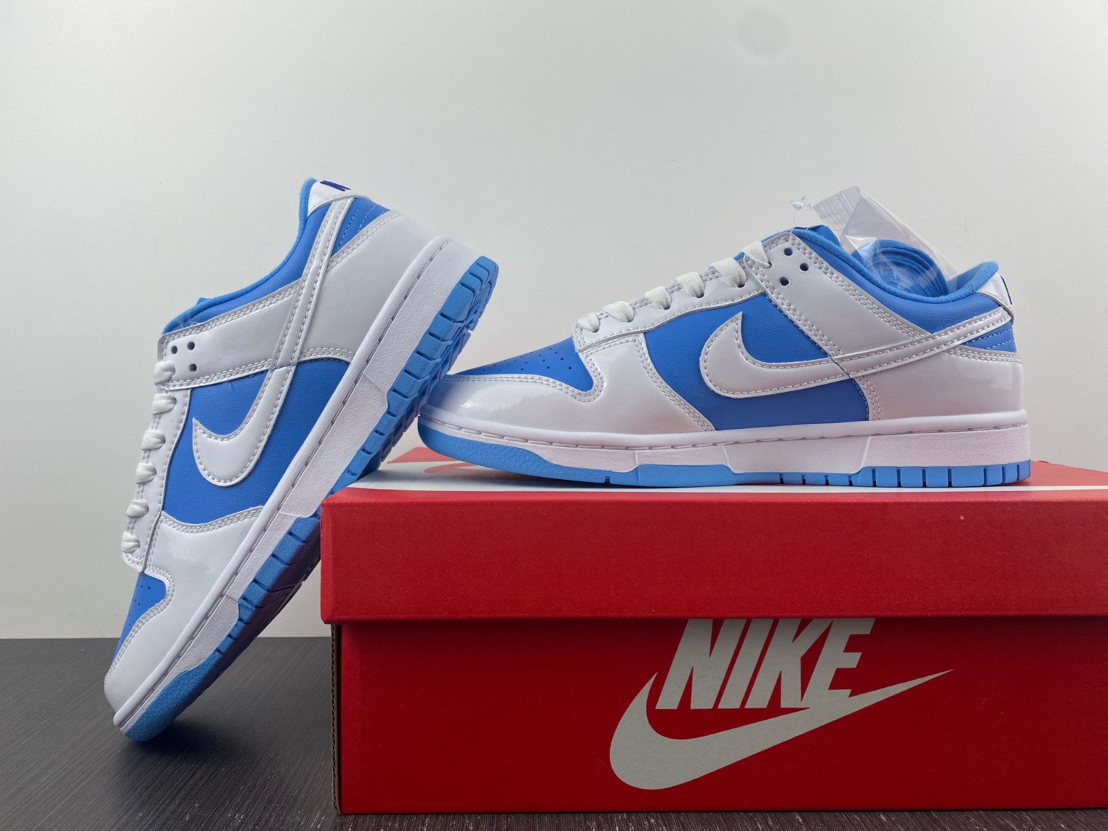 Nike Dunk Low Reverse UNC (W) DJ9955-101