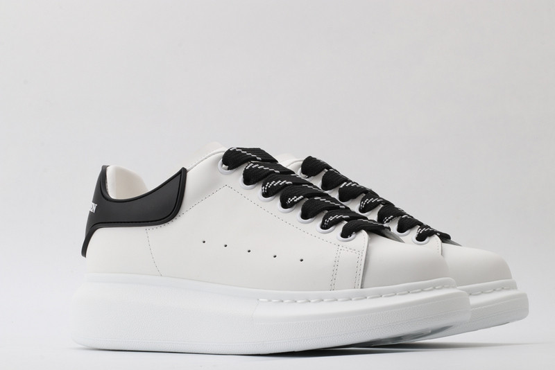 ALEXANDER MCQUEEN SNEAKER