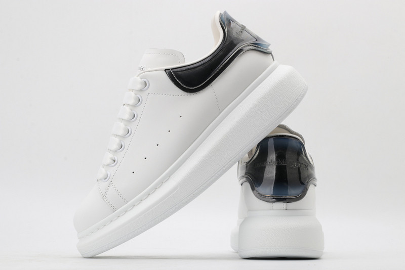 ALEXANDER MCQUEEN SNEAKER