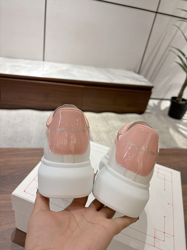 ALEXANDER MCQUEEN SNEAKER