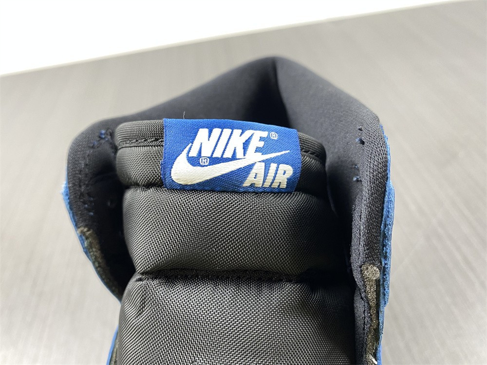 Air Jordan 1 Retro High OG “Dark Marina Blue” 555088-404