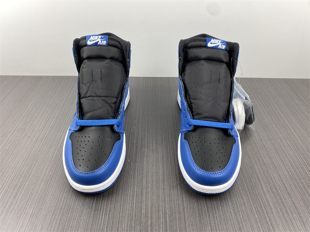 Air Jordan 1 Retro High OG “Dark Marina Blue” 555088-404