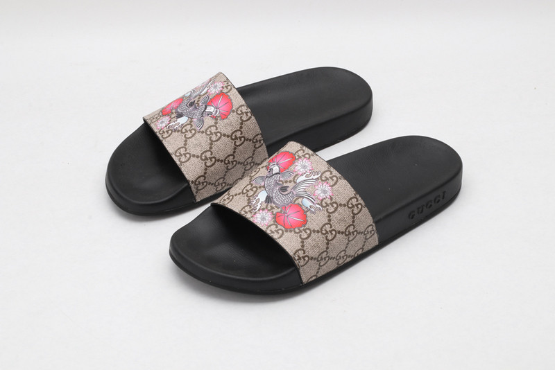 GUC LEATHER SLIDE