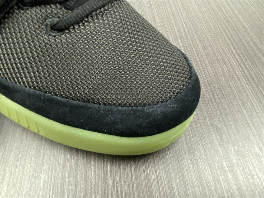 nike air Y**zy 2 “solar red” black mens 508214-006