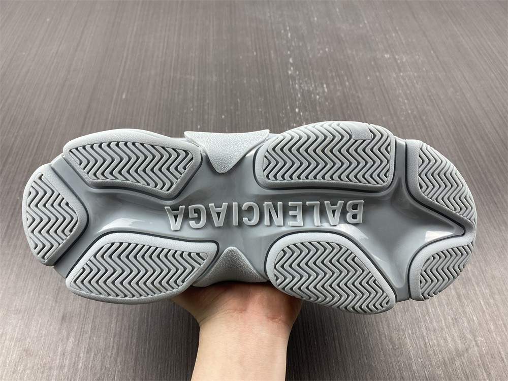 Ba*len*cia*ga triple s 524339 w2fw1 4700