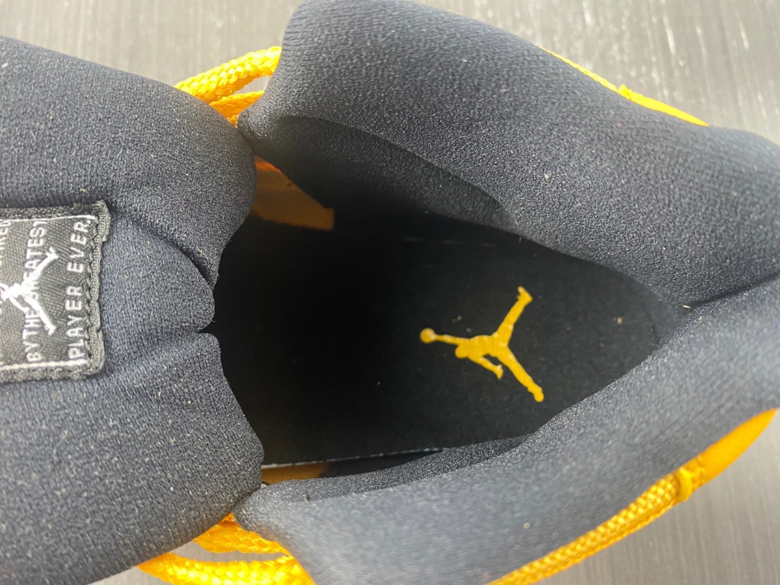 Air Jordan 11 Retro Black Yellow CT8012-118