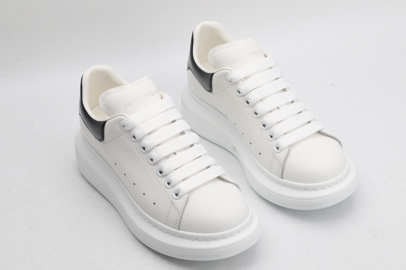 ALEXANDER MCQUEEN SNEAKER