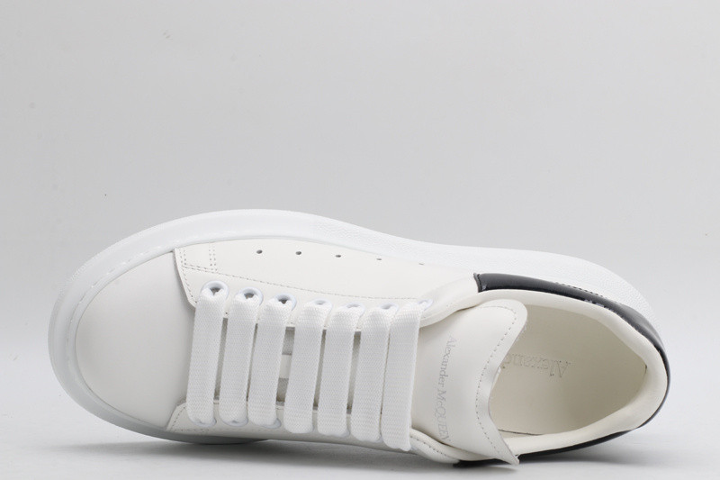 ALEXANDER MCQUEEN SNEAKER