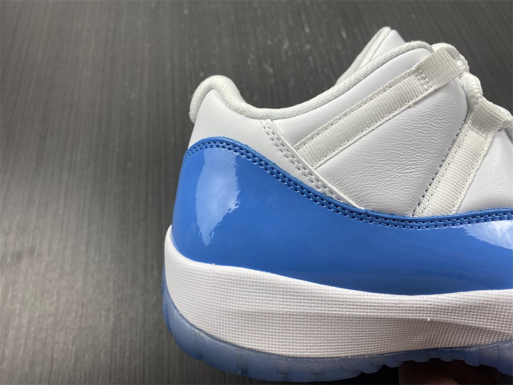 Jordan 11 Retro Low University Blue (2017) 528895-106