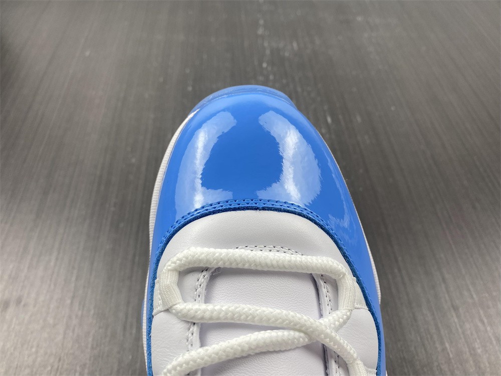 Jordan 11 Retro Low University Blue (2017) 528895-106