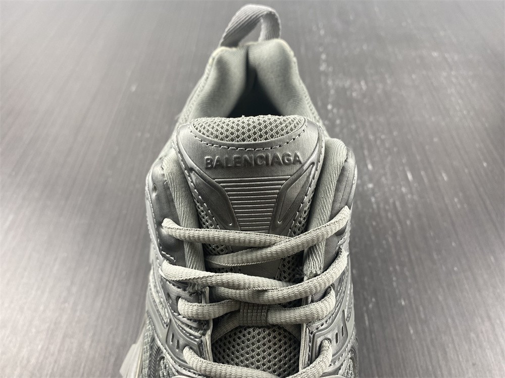 Ba*len*cia*ga bouncer chunky-sole sneakers