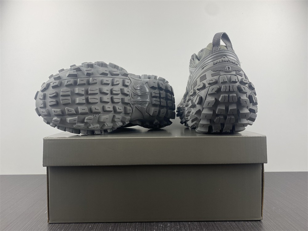 Ba*len*cia*ga bouncer chunky-sole sneakers