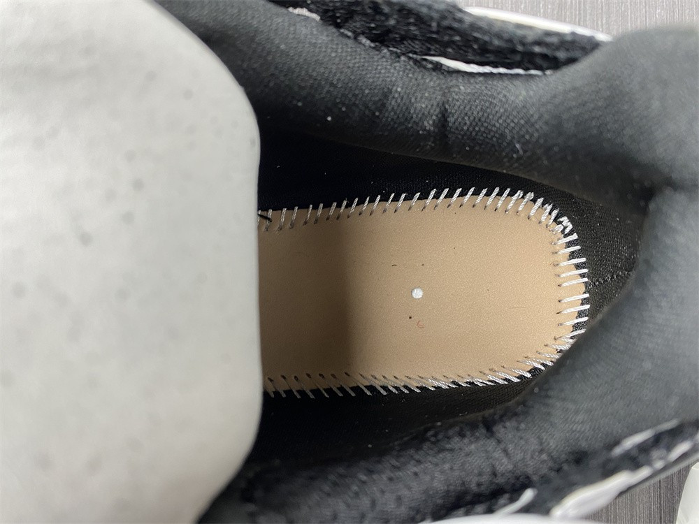 Ba*len*cia*ga runner 677403-w3rb2-9010