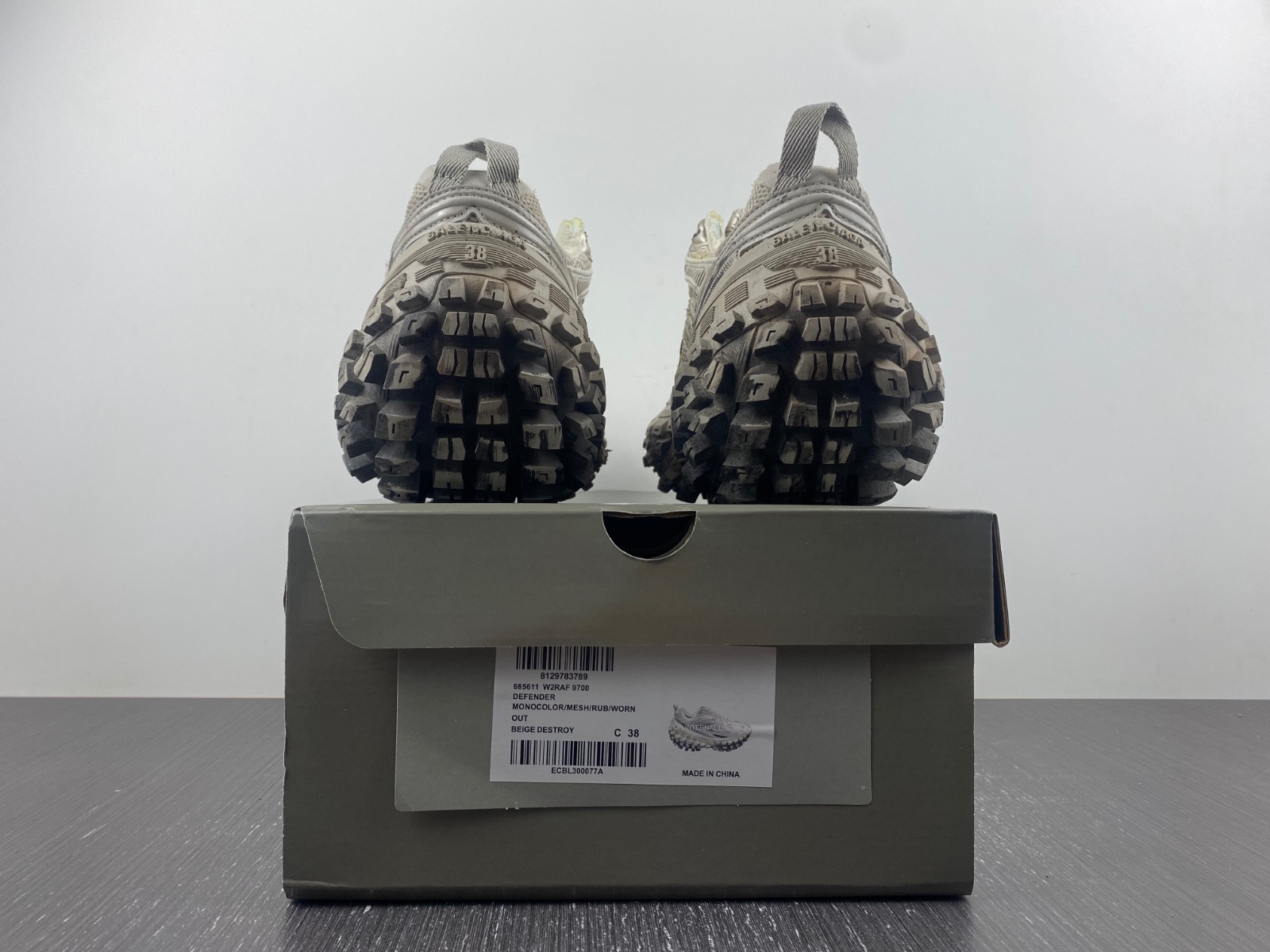 Ba*len*cia*ga bouncer chunky-sole sneakers