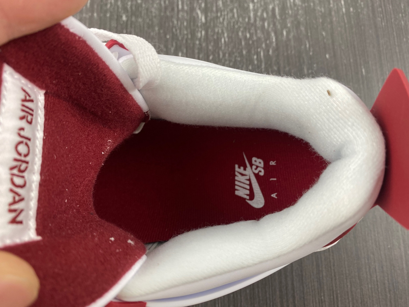 NIKE SB X AIR JORDAN 4 DR5415-160